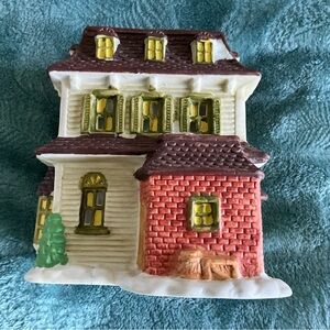 National Rennoc Xmas Collection 3 Story House Santa's Best Christmas Village
